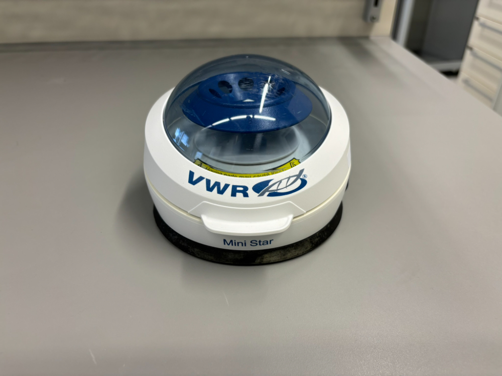 Image of VWR MiniStar Whiteline Micro Centrifuge